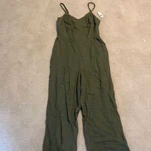 Green romper with pockets